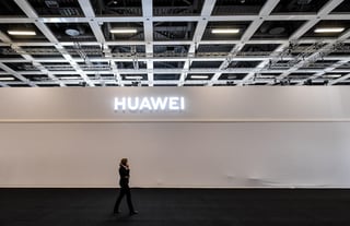 El gigante de las telecomunicaciones chino Huawei presentó una demanda en un tribunal federal contra el Gobierno estadounidense para que le sea retirada la designación de amenaza contra la seguridad nacional y poder vender miles de millones en equipos, incluidos en tecnología 5G. (ESPECIAL)