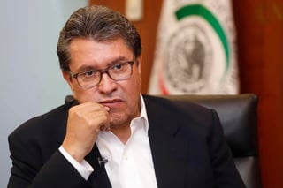 El coordinador de Morena y presidente de la Junta de Coordinación Política en el Senado de la República, Ricardo Monreal Ávila, anunció que esperará tres semanas para presentar formalmente su propuesta para regular las redes sociales. (ARCHIVO)