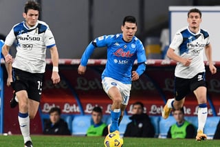 Napoli e Hirving Lozano enfrentan la tarde de este miércoles la semifinal de vuelta en busca del pase a la final de la Copa Italia y enfrentar a Juventus. (ARCHIVO)
