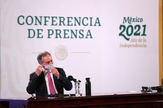 El subsecretario López-Gatell confirmó que hoy se autorizó el uso de emergencia de la vacuna CoronaVac a México que llegará envasada al país; mientras la de CanSino llegará en granel y se trasladará a una planta en Querétaro para ser envasada. (EL UNIVERSAL)