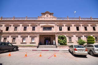 El alcalde de Parras de la Fuente destituyó a nueve regidores y un síndico con carácter de urgente.