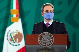 El titular del Ejecutivo federal señaló que queda muy satisfecho de la actuación que tuvo Moctezuma Barragán al frente de la Secretaría de Educación Pública. (ARCHIVO)
