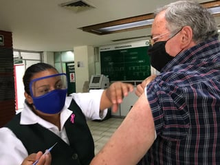 La Dirección de Salud de Gómez Palacio informó que ya se terminaron las dosis de vacunas antiinfluenza para la población.