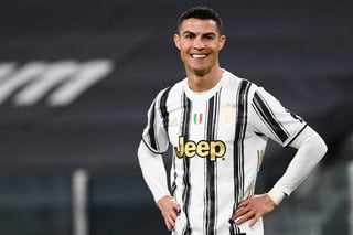 El portugués Cristiano Ronaldo, delantero del Juventus, arengó este martes a sus compañeros con vistas a la visita al Oporto en la ida de los octavos de final de la Liga de Campeones y considera que la fase de eliminación directa es 'la esencia' de la Copa de Europa. (AP)