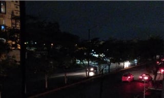 A través de las redes sociales, decenas de usuarios comenzaron a informar que desde las 17:12 horas de este martes, comenzaron los apagones intermitentes en algunas partes de la zona conurbada Zacatecas-Guadalupe. (ESPECIAL)