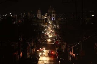 A más de 30 horas del apagón que afectó el norte del país, la situación se extiende por todo México.