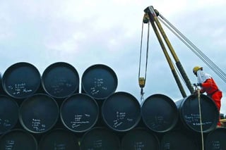 Pemex dio a conocer que vendió la mezcla mexicana de petróleo en 59.80 dólares por barril.