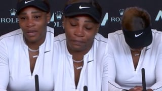  La estadounidense Serena Williams (10) no pudo contener las lágrimas y abandonó una escueta rueda de prensa posterior a su derrota en semifinales del Abierto de Australia ante la japonesa Naomi Osaka (3). (ESPECIAL)

