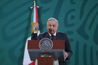 López Obrador celebró que el Tribunal Electoral del Poder Judicial de la Federación (TEPJF) dejó sin efecto las medidas cautelares del INE. (EFE)