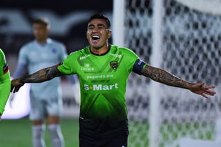 Celebra Darío Lezcano luego de marcar el único tanto del partido, en la victoria de los Bravos de Juárez 1-0 sobre Mazatlán FC. (JAM MEDIA)