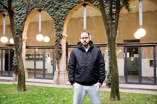 Arrestado. Pablo Hasél en el rectorado de la Universidad de Lleida, antes de ser aprehendido por la policía catalana.