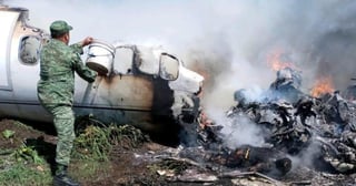 Los reportes oficiales señalan que la aeronave Learjet con matrícula 3912, perteneciente a la Secretaría de la Defensa Nacional de México, se salió de la pista y se estrelló en terrenos baldíos.