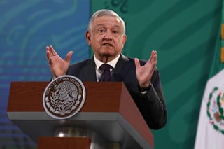 López Obrador informó que se dispersarán 200 mil millones de pesos como adelanto del pago de programas sociales para no entregar recursos durante la veda electoral.