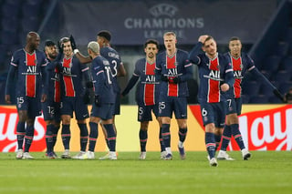La empresa PSG Football, dueña del club París Saint-Germain (PSG), ha sido multada con 700,000 euros por retrasos en el pago a sus proveedores, anunció este lunes la Dirección General francesa de la Competencia, el Consumo y la Represión de los Fraudes (DGCCRF).