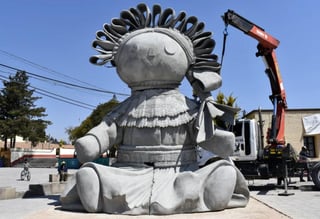 La estatua de la muñeca Lele, que es un ícono en la cultura mexicana, fue colocada en el municipio de Santiago Mexquititlán, en Querétaro (EL UNIVERSAL)  