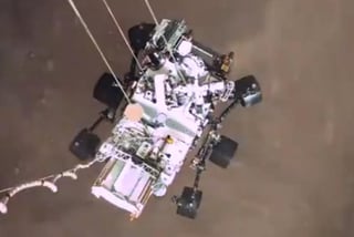 La NASA compartió el lunes el video que muestra a su róver aterrizando en la superficie de Marte y el proceso de éste (CAPTURA) 
