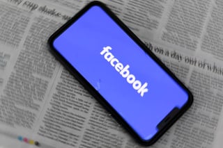 El Parlamento de Australia aprobó este jueves una ley, la primera en el mundo, para que Google y Facebook paguen a los medios locales por la publicación de sus contenidos periodísticos, una semana después de que la red social de Mark Zuckerberg bloqueara las noticias en el país oceánico.
(EFE)