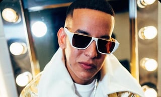 El reguetonero puertorriqueño Daddy Yankee anunció que en la noche de este jueves lanzará un nuevo tema que aseguró que 'revivirá' el reguetón, en un anuncio en el que reactivó su cuenta de Instagram, desactivada hace varios días. (ESPECIAL) 
