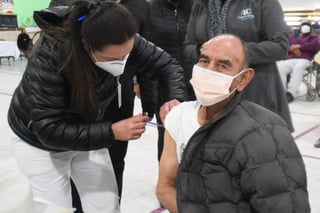 El gobernador de Coahuila, Miguel Riquelme, cuestionó el Plan de Vacunación Nacional contra COVID-19 por parte de la Federación.
