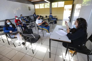 Este lunes unas tres mil 315 escuelas en Jalisco regresaron a clases presenciales de un total de nueve mil 622.