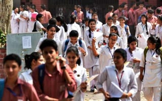 Tras detectar tres casos en una escuela de Haryana, otros 54 estudiantes resultaron infectados por el virus (ESPECIAL) 