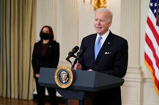 El presidente estadounidense, Joe Biden, prometió este martes que Estados Unidos dispondrá de suficientes vacunas contra la COVID-19 para todos los adultos del país antes de finales de mayo, dos meses antes de la lo que se calculaba hasta ahora.
(ESPECIAL) 