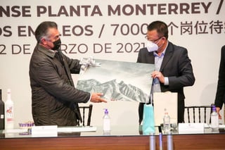 La multinacional china de electrodomésticos Hisense informó este martes que invertirá 260 millones de dólares en el norte de México, en el estado de Nuevo León, con la construcción de una nueva fábrica de manufactura de electrodomésticos. (ARCHIVO)