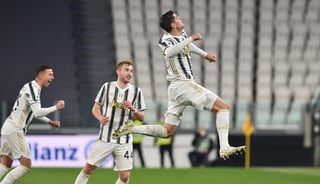 Álvaro Morata salió de la banca para encaminar el martes a la Juventus a una victoria 3-0 como local ante Spezia y que mantiene encendidas sus opciones de revalidar el título de la Serie A. (EFE)

