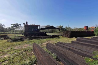  El Ferrocarril del Istmo de Tehuantepec (FIT) emitió su primer emplazamiento contra un ciudadano para que retire cercas y demuela las áreas construidas, sobre el derecho de vía del Tren Transístmico, que corre de Salina Cruz, Oaxaca, a Medias Aguas, Veracruz. (ARCHIVO)