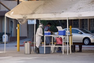 Desde el inicio de la pandemia se han aplicado más de 250 mil pruebas COVID en La Laguna. (ARCHIVO)