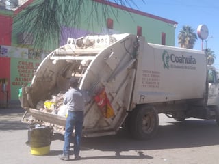 El director de Servicios Públicos aseguró que en unos días recibirán en nuevo camión recolector de basura. (EL SIGLO DE TORREÓN) 