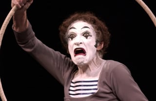 Marceau, reconocido como el mejor exponente de la pantomima contemporánea y quien dejó huella en el mundo como una verdadera leyenda, es recordado a 98 años de su nacimiento que se cumplen este lunes. (ESPECIAL)