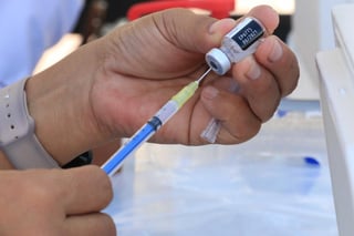 El presidente López Obrador dijo que el mecanismo multilateral Covax solo ha distribuido un 4% de vacunas. (ARCHIVO)
