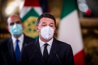 La Justicia italiana procesará el próximo junio a los padres del ex primer ministro italiano Matteo Renzi, Tiziano Renzi y Laura Bovoli, por supuestos delitos de quiebra fraudulenta y emisión de facturas falsas de tres cooperativas. (ARCHIVO) 