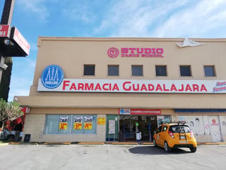 Los hechos se registraron cerca de las 7:30 horas en el establecimiento comercial ubicado sobre el bulevar Diagonal de Las Fuentes, casi esquina con Paseo de la Rosita.
