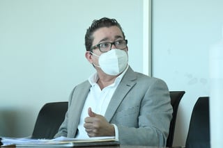 El regidor por Morena, Ignacio Corona, recordó sus recientes reclamos sobre presunto desorden financiero al Ayuntamiento. (ARCHIVO)