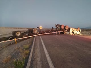 Los hechos se registraron cerca de las 19:00 horas del pasado martes a la altura del kilómetro 185 de la carretera Torreón-Saltillo.
(ARCHIVO)