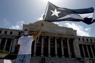 Un grupo de legisladores demócratas presentó hoy en el Senado y la Cámara de Representantes de Estados Unidos un proyecto de ley de 'autodeterminación de Puerto Rico' que llevaría a una convención, elegida por los puertorriqueños, que determine el estatus futuro de la isla. (ARCHIVO) 
