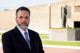 El rector Guillermo Prieto destacó que la universidad ya se está preparando con aulas híbridas. (ARCHIVO)
