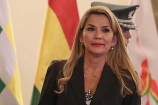 Un juez determinó este viernes que la expresidenta transitoria de Bolivia Jeanine Áñez pueda salir de la cárcel en La Paz hacia una clínica para ser valorada y atendida por problemas de hipertensión. (EFE) 
