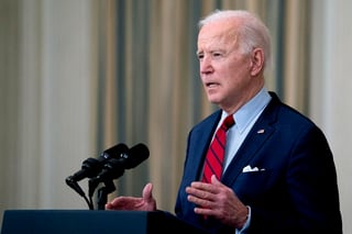 El presidente estadounidense, Joe Biden, pidió este martes al Congreso aprobar 'inmediatamente' medidas para reforzar el control de armas en Estados Unidos, incluida la prohibición de todas las armas de asalto y los cargadores de munición de gran capacidad. (ARCHIVO) 
