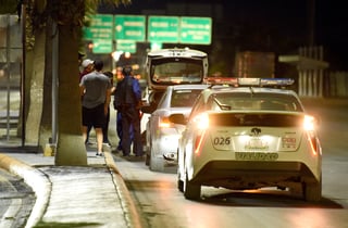 Se mantendrá la vigilancia en distintos puntos de Torreón con labores de recorridos de las patrullas de Tránsito y Vialidad. (ARCHIVO)