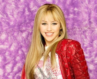 Miley Cyrus dedicó este miércoles una extensa carta al personaje que la vio crecer, 'Hannah Montana', con motivo del 15 aniversario del estreno de la serie de televisión que se convirtió en un fenómeno de masas y catapultó una de las carreras más importantes del pop actual. (Especial) 