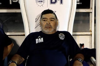 Sigue la polémica en torno a la muerte de Diego Armando Maradona, después de que se dieran a conocer nuevos audios en el que el médico de cabecera del 'Pelusa', Leopoldo Luque, sostuvo una conversación con Jony Espósito, sobrino del 'Diez'. (ARCHIVO)