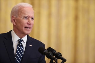 El presidente estadounidense, Joe Biden, dijo este jueves que tiene intención de presentarse a la reelección en los comicios de 2024 y aseguró que le gustaría que la actual vicepresidenta, Kamala Harris, siguiera siendo su compañera de candidatura. (EFE) 
