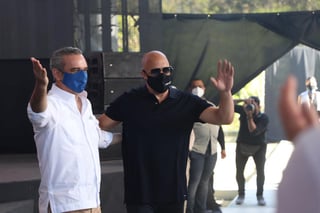 El actor Vin Diesel firmó este domingo un acuerdo para construir un estudio de cine en Puerto Plata, en el norte de República Dominicana, anunció el presidente del país, Luis Abinader.  