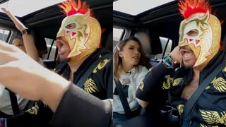 Como parte del nuevo video de su canal Peluche en el estuche, Escorpión Dorado estuvo como copiloto a Laura G. (ESPECIAL)
