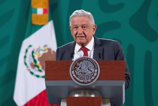 López Obrador refirió que Artículo 19, organización que documentó el actuar de Sanjuana Martínez, está financiada por empresas extranjeras 'y hasta por el Departamento de Estado'. (EFE)