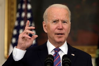 El presidente Joe Biden destacó el viernes el apoyo de Estados Unidos a Ucrania en la primera llamada telefónica con su homólogo ucraniano luego de que se dieron a conocer reportes sobre movimientos de soldados rusos en la frontera este del país europeo. (ARCHIVO) 