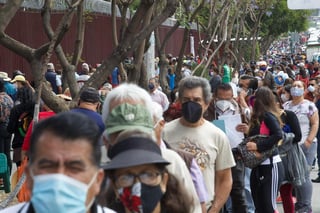 Este sábado 03 de abril, México registró un total de 2 millones 249 mil 195 contagios acumulados por COVID-19, además de 204 mil 011 muertes confirmadas provocadas por el coronavirus SARS-CoV-2 de acuerdo a la Secretaría de Salud en su informe técnico. (ARCHIVO)
